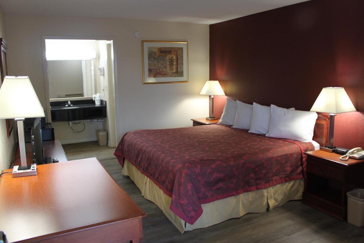 Travel Inn Of Buford Buitenkant foto